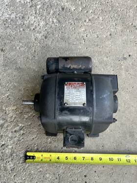 2530a-1 Atlas Vintage Electric Motor 1/2 Hp 1 Phase 1725 Rpm 110/220 Volt Inch Shaft