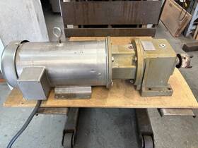 C202n0082mr200 Baldor Cssewdm3611t 3hp/ V230-460 With Stober Gear Box C202n0082mr200/180f