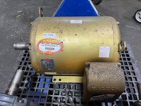 Efm2539t Baldor Super E / Hp 40 Fr 324t Electric Motor