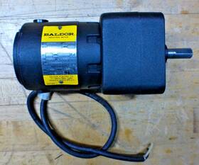 Gpp1110 Baldor Motor With Reducer 90vdc 1/50hp .3a 20 1ratio 125rpm