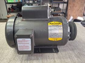 L3515 Baldor 2 Hp 3450 Rpm Electric Motor 115/208-230v 1/2 Inch Shaft Single Phase