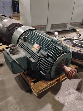 1dvsh44304t-4 Baldor Reliance 300hp Motor