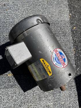 Vm3154t Baldor Industrial Electric Motor 1-1/2hp 230/460v 3ph 1725rpm 145tc 11c