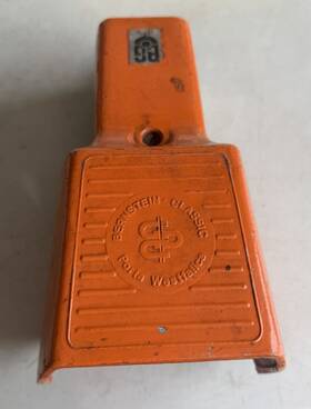 606.1600.006 Bernstein F1-u1-un Red Guarded Foot Switch Pedal