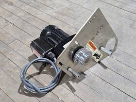 34r4bfpp-e3 Bodine Electric Company Inverter Duty Gear Motor 230v 3ph 1/6hp 28 Rpm 60 1 Ratio
