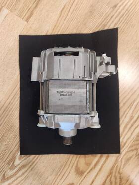 00142197 Bosch Motor Used In Good Condition