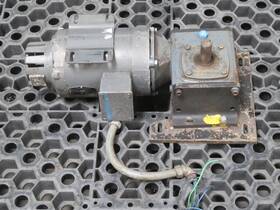 F721-60-b5-j Boston Gear Cast Iron Worm Gearbox W Motor Ratio 60 Ag .55 Hp T2011
