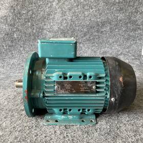 Ba4m1 Brook Crompton 5-4d Motor 1.5hp 1800rpm 230/460v Aluminum Iec 90s Foot