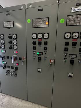 37542-gcs1 Cat Russelectric Switchgear Model No. C3 Presale