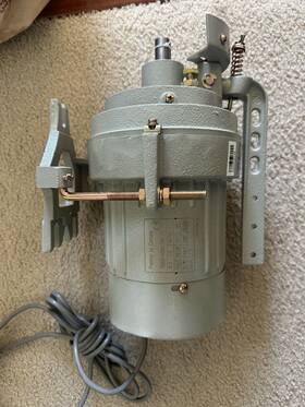 Csm-22 Consew Premier Clutch Motor 400 1/2 Hp Single Phase. Used