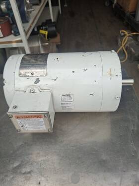 1ttb8 Dayton 1-1/2 Hp Washdown Motor 1740 Rpm 208-230 Volts 3 Phase