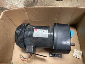 2z845 Dayton Electric Motor Gear 1/3 Hp. 115 Volt