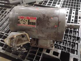 3n659 Dayton 5hp 460v 1730rpm Tri-volt A.c. Motor