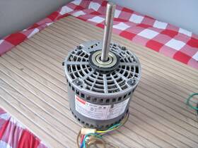 1075-3 Dayton 4m100g P/n Hp1/2 Rpm Spd 115v