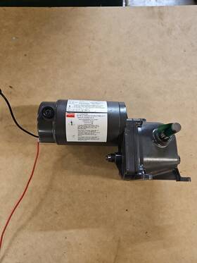 4z725a Dayton Permanent Magnet Dc Motor Gear 1/12hp V 90 .83a 9.9 Rpm 228 In Lbs