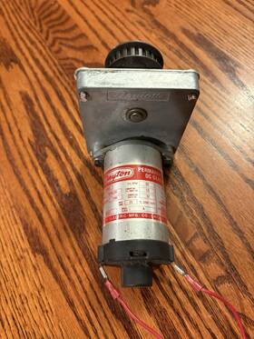 4z840 Dayton Permanent Magnet Dc Gearmotor Model 50 Rpm 10 Inch Lbs F/l Torque