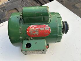 6k714-c Dayton Farm Duty Motor Cap Start Tefc 1/2hp 1725 Rpm Continuous 115 230v