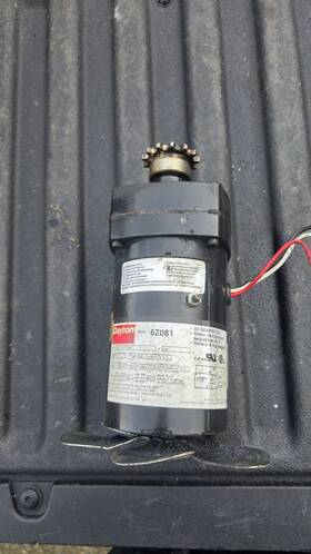 6z081 Dayton Permanent Split Capacitor Gearmotor 16.7rpm 1/20hp 115v-ac