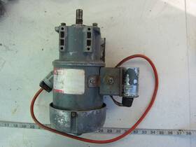 6z816 Dayton 115/230v 7.8 Rpm Gear Motor Used