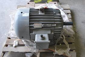 B7537eay9 Delco Hp-30 Rpm 1170 Frame 365u Motor - Used