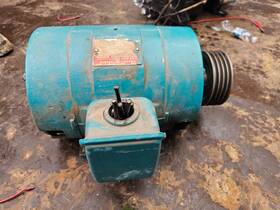 5kl215ak1 Dover/ge Motor Frame 215t 3525 Rpm 208-220/440 Volt 3 Phase 55.2/27.6 Amp