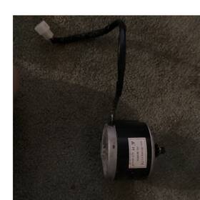 M4q045-cf02-17 Ebm-papst 120v Ac 60hz 1550rpm 0.60a Face Mount Motor