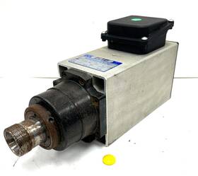 Mpe4 Elte 10/2n Asynchronous 3-phase Motor 220/380 Volts 300hz Power 3.7kw