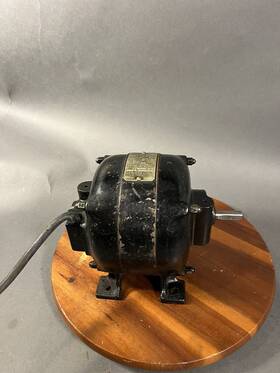 26135 Ge Rare Vintage Ac Electric Motor Model 1/6hp 1725rpm Runs Smooth Antique