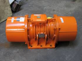 10-04-173-10 General Kinematics Vibrating Vibratory Motor 602842c 4.3kw 460v 3ph
