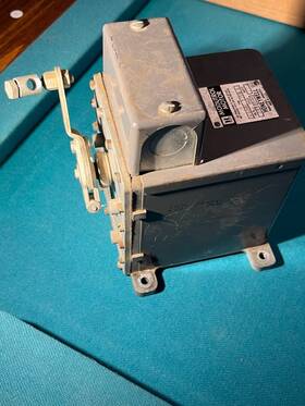M904e-1358-4 Honeywell Modutrol Motor Unit 24vac Potentiometer Follower Servo