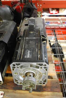 2ad104c-b350b1-cs06-d2n1 Indramat 3-phase Induction Motor P N 284522 - Used