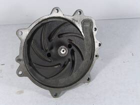 677856c2 International Water Pump With Seal Used