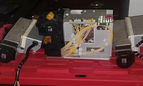 Mk-g1000py Keyence - 2x Mk-pu2a Pumps Mk-g Series Controller Used For Parts