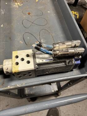 Mt308b1-r1c1 Kollmorgen Goldline 230v Servo Motor 3000 Rpm Used
