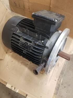 Amh112maa2 Lafert 5.5 Hp 3 Phase 3530 Rpm Ac Motor 575v-ac
