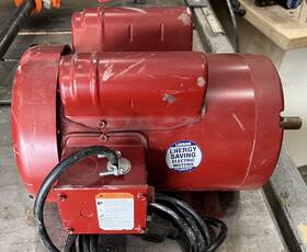 113938.00 Leeson 1.5hp 1725rpm 56hz Frame Tefc 115/208-230v Farm Duty Motor