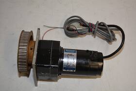 985.628h Leeson Parallel Brushed Dc Gearmotor 90v 0.8a 1/17hp 30 1 #w5372