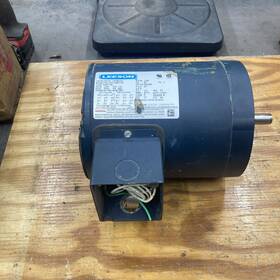 C6t17nb111a Leeson Motor 56c 1/2hp 1725rpm 3ph 230/460v Missing Cover