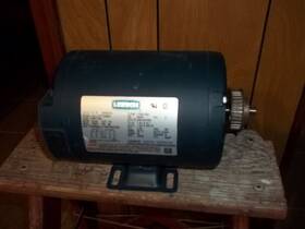 100443.00 Leeson Cat17nb5d Electric Motor 1/3hp 1725 Rpm Continous Duty Catalog #100443.00