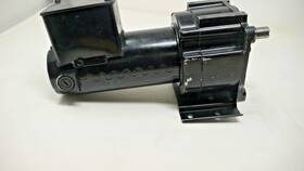 M1125139.00 Leeson Electric Motor 90 Volt Dc 51 Rpm 1/8 Hp 30 Frame