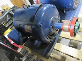 Tv-3594 Lincoln Lincguard Ac Motor 40hp 1800rpm 3ph 230/460v 60hz Dp Enc. Used