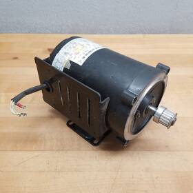 Cvf56h17t11004a Mitsubishi Cvf 56h17t11004a 1/2 Hp 1730 Rpm 56c Frame Inverter Duty Ac Motor