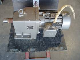 34712282 Nord 3 Phase 2 Hp Motor 230/460v 1730 Rpm With 31.16 1 Drivesystems Gear Reducer