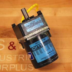 Vhi315c-gv Oriental Motor Gv3g5 Gear Head With Induction 200-230v - Used