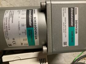 Us2d60-ua-cc Oriental Motor 1/12 Hp Ac Speed Control And Controller 25 1 Gear 120v