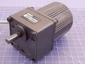 M71a10g4y Panasonic M7ga120m Motor With Gear Head 200 V 50/60 Hz 0.14 A 1250/1575