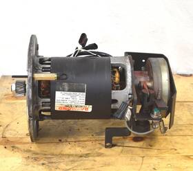 Tsa150-120 Raymond 8400 Rider Pallet Jack Motor 24vdc 16vac 3.3kw S1
