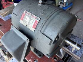 A1594 Red Band 2 Hp Three Phase Induction Motor 220/440v Base-mounted
