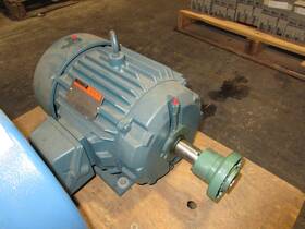 7132700-001 Reliance Electric Motor L001 Cj 7.5hp 1600rpm 220/380v 18.8/10.9a