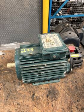 P14a5923 Reliance Electric Gear Motor 1736 Rpm 230/460 V Used